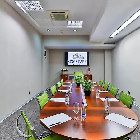 Kings Park 4* Подгорица